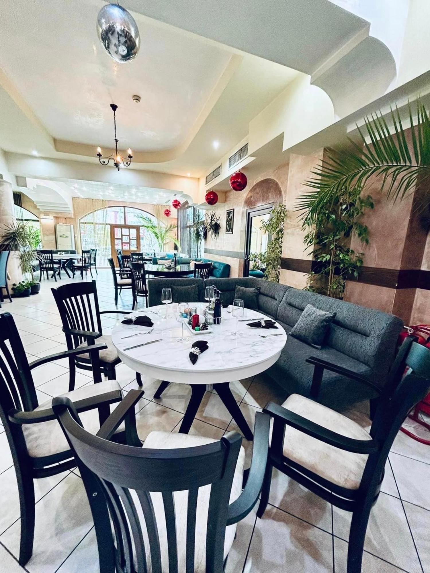 Meatsa Hotel Кирджалі Екстер'єр фото